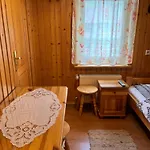 Проживание в семье Goscinne U Gordona *