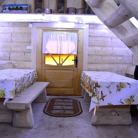 Δωμάτια σε οικογενειακή κατοικία Goscinne U Gordona *
