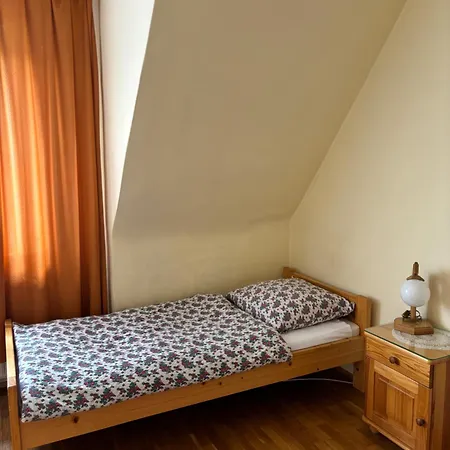 Проживание в семье Goscinne U Gordona
